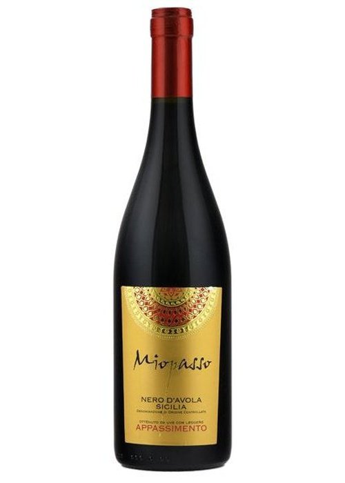 Miopasso Nero D'Avola Appassimento red wine bottle with gold label