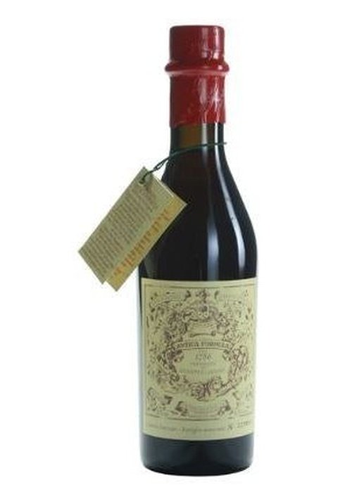 Carpano Antica Formula 375ml Italian fortified vermouth bottle with vintage label and red foil cap