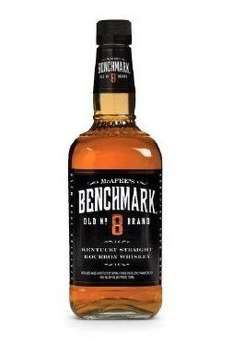 McAfee's Benchmark Old No. 8 Kentucky Straight Bourbon Whiskey 700ml bottle with black label and amber liquid