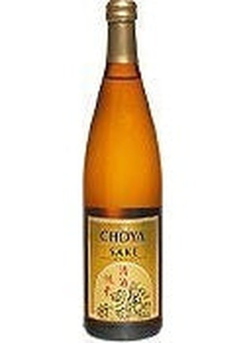 Choya 700ML traditional Japanese sake bottle with gold label and amber liquid