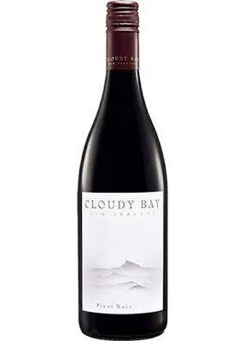 Cloudy Bay Pinot Noir 2010 New Zealand red wine bottle with mountain label