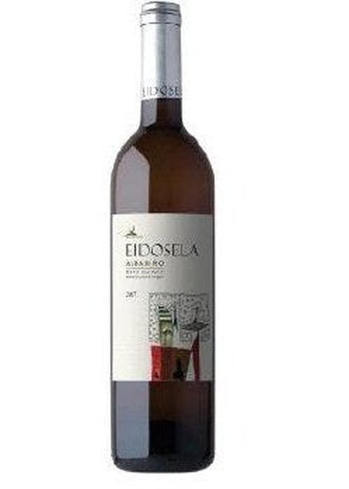 Eidosela Albarino white wine bottle with 2017 vintage label and Rías Baixas origin