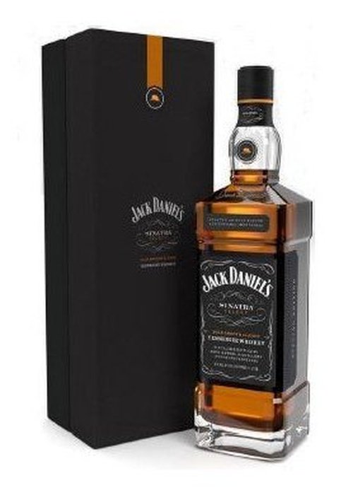 Jack Daniels Sinatra Select 1L Tennessee Whiskey bottle with black gift box
