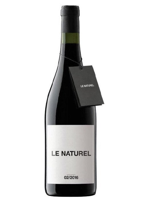 Le Naturel Bodegas Aroa organic red wine bottle with minimalist white label and black capsule