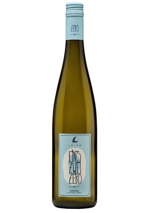Leitz Eins Zwei Zero Riesling alcohol-free white wine bottle with light blue cap and label