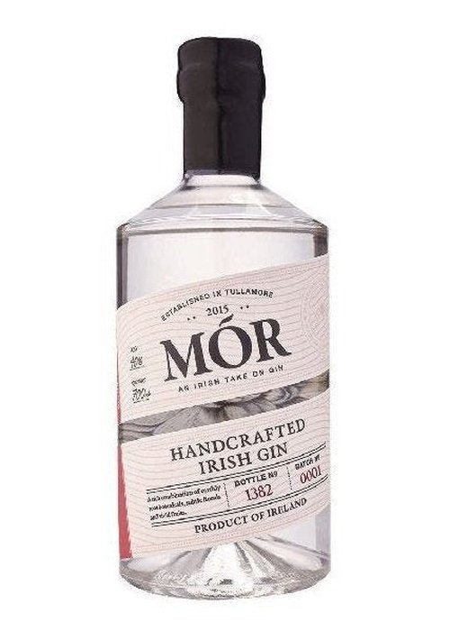 Mór Irish Gin 700ml bottle with wood grain label and black cap