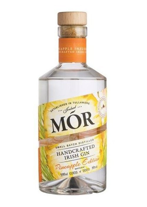 Mór Pineapple Edition 500ml Irish gin bottle with botanical label and wooden stopper