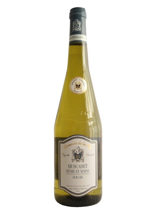 Domaine de la Noe Muscadet Sevre Et Maine Sur Lie white wine bottle
