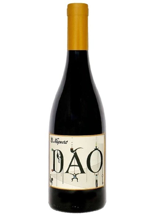 Niepoort Dao red wine bottle with cream label and gold foil capsule