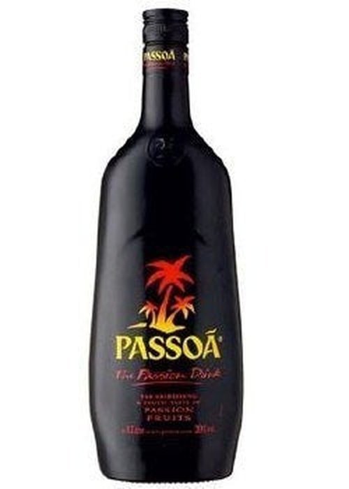 Passoã 700ml black passion fruit liqueur bottle with gold logo and red band