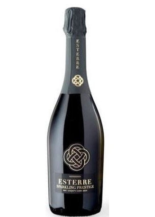 Stonewell Esterre 750ml sparkling prestige cider in dark glass bottle with gold Celtic knot logo