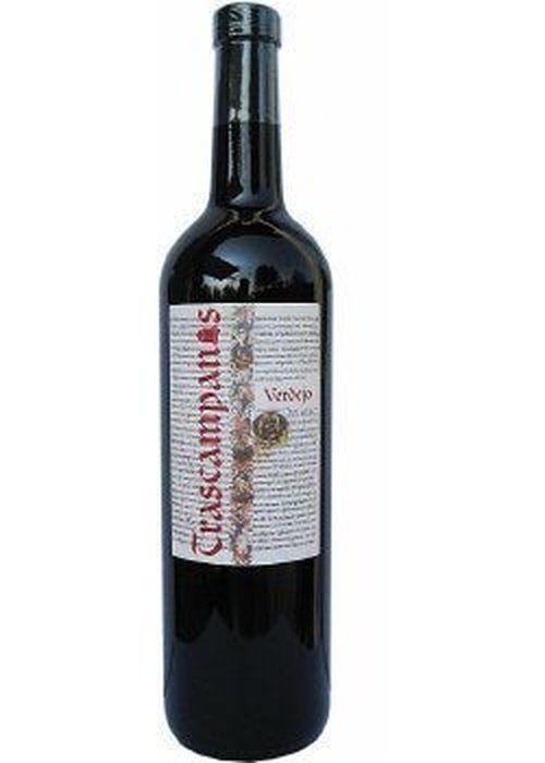 Trascampanas Verdejo white wine bottle with botanical label and pale yellow-green liquid