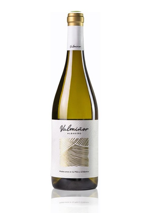 Valminor Albarino white wine bottle with straw yellow color and gold geometric label